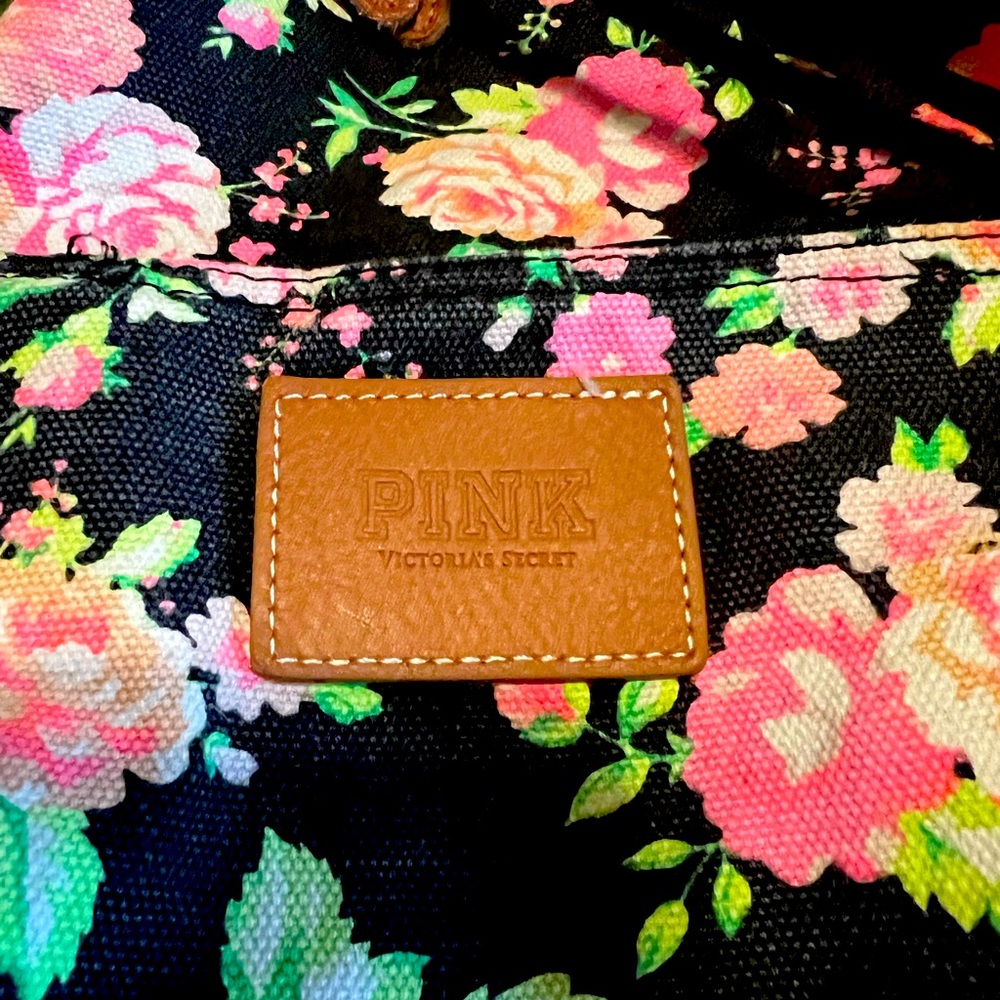 Victorias Secret PINK Floral Backpack 💐 SOLD - Picture 3 of 3